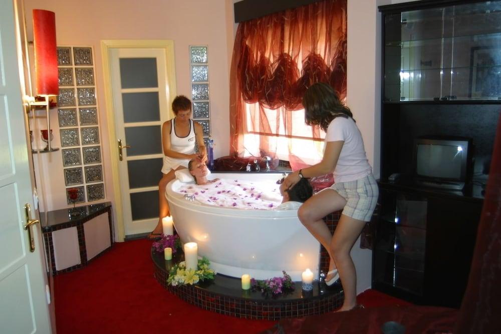 Delfi Hotel Spa & Wellness Center Бодрум Экстерьер фото